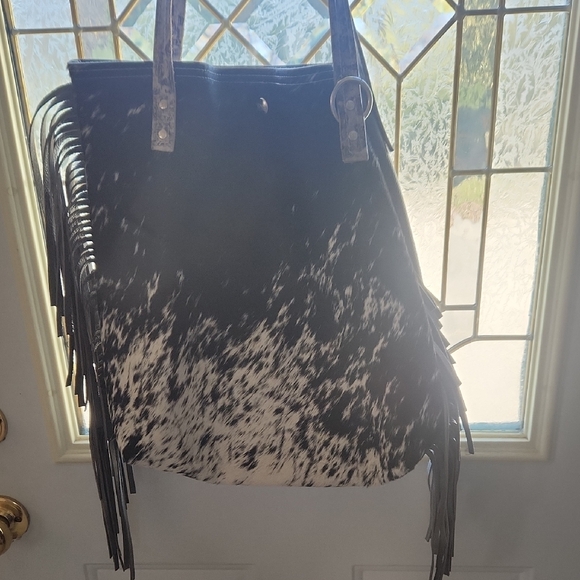 Elegant Black and White Fringe Tote - Picture 1 of 6